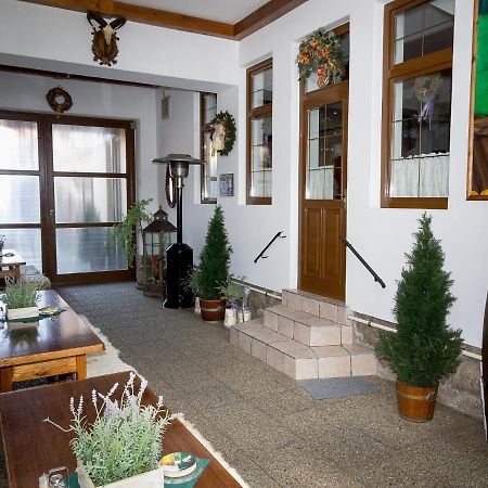 Penzion Gazdovsky Hostinec Topoľčianky Eksteriør bilde